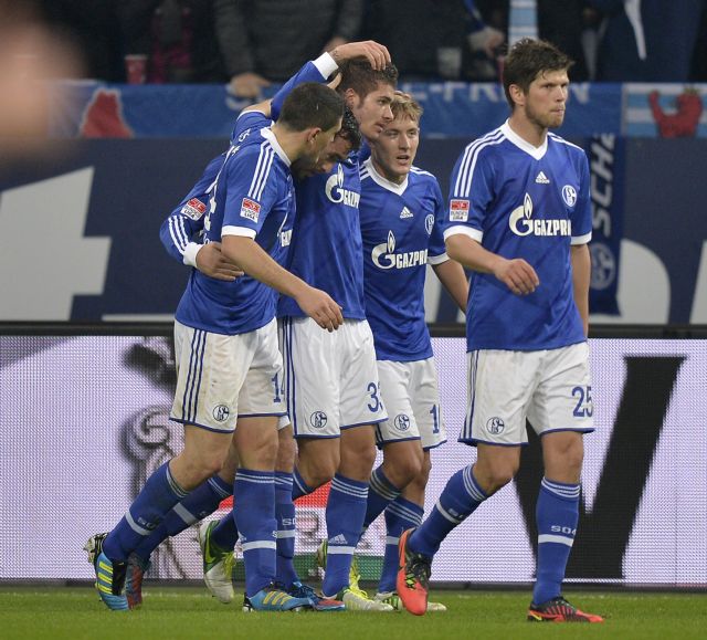 Με ανατροπή η Σάλκε τη Βέντερ, νίκες για Μπάγερν, Ντόρτμουντ